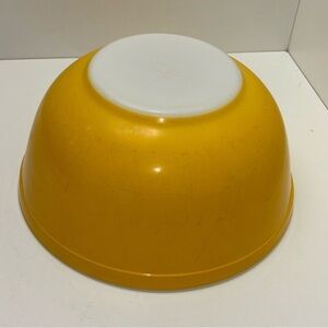 Vintage Pyrex Citrus golden yellow 403 nesting bowl